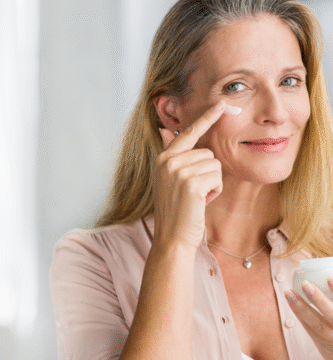 Anti-Aging Ingredients to Look for in Skincare