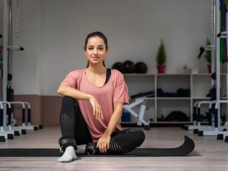 The Ultimate Beginner Fitness Guide: How to Build Strength, Lose Fat, and Stay Consistent